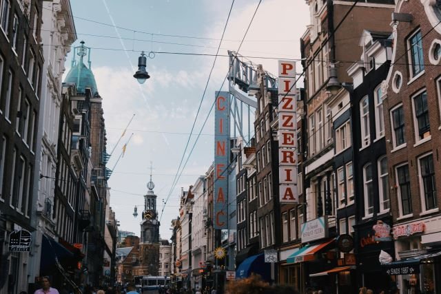 leidseplein 4