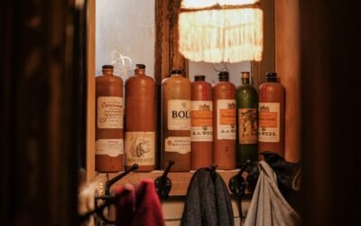 Dutch liquor (jenever)